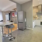 Tatil Evi Maison De Caractere Avec Jacuzzi Et Parking A Deux Pas Du Centre Historique De - Fr-1-722-3 *
