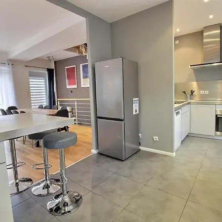 Ferienhaus Maison De Caractere Avec Jacuzzi Et Parking A Deux Pas Du Centre Historique De - Fr-1-722-3 *